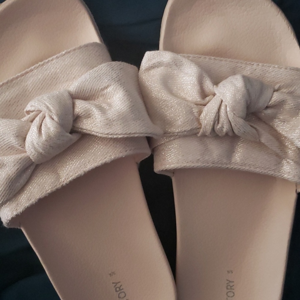 Sandals - Picture 5 of 5